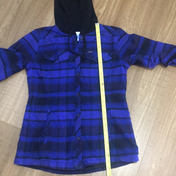 Columbia hooded button up size M - Picture 12 of 12